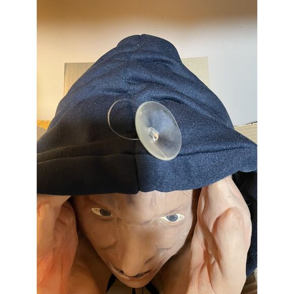 Halloween Scary Peeper, Prank, Window Halloween Prop with Suction Cup - Picture 4 of 6